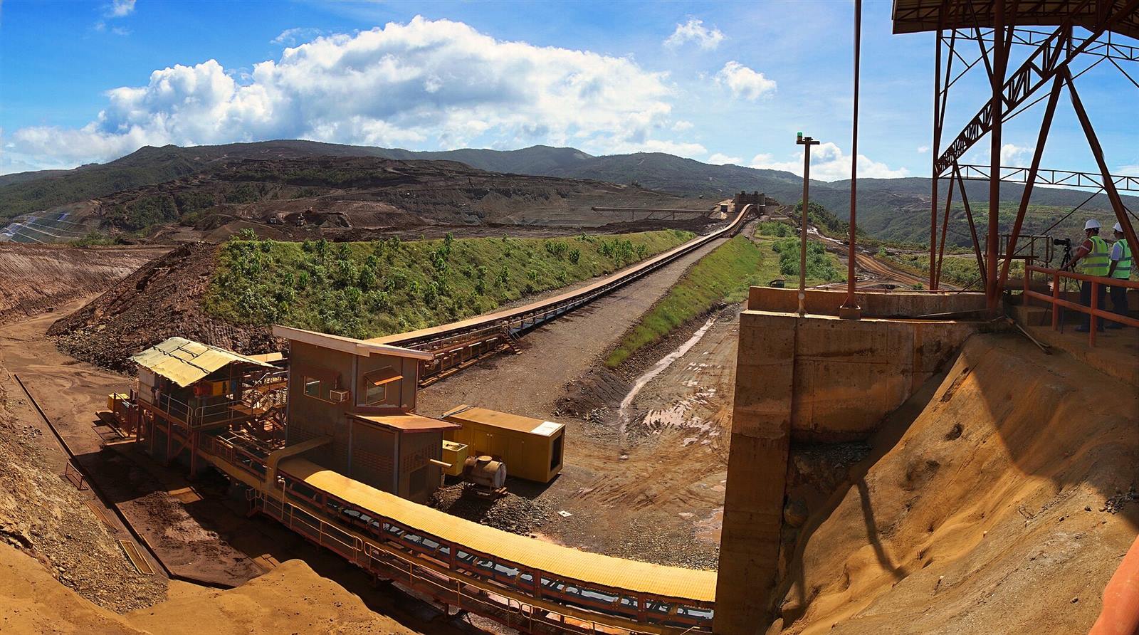 Iron ore conveyor and processing